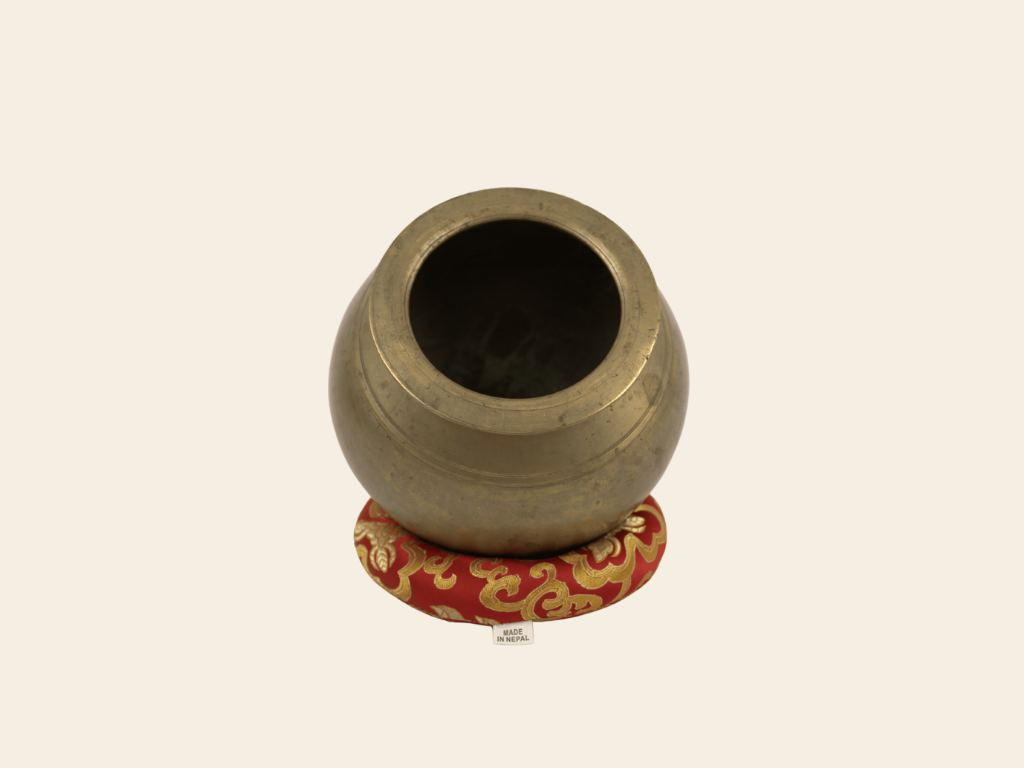 Antique Kasaudi Pot